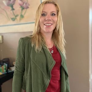 Meet your Posher, Saran